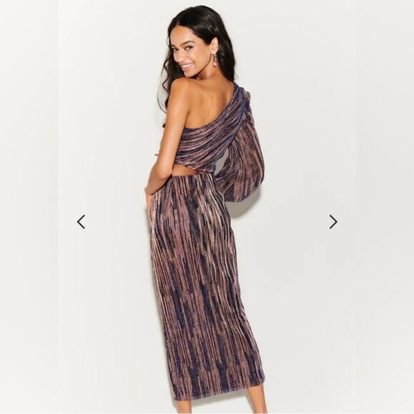 SAYLOR Laia Dress-jj5 - Picture 2 of 7